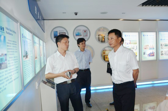 中国出口信用包管公司向导一行考察z6com·尊龙(中国)时凯集团智能　