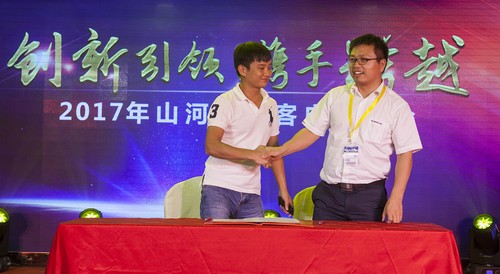 z6com·尊龙(中国)时凯集团智能酷帅曾大虾，，，，，，一大波美图带你亲临北京BICES展