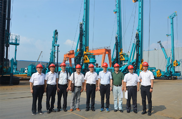 科技部高手艺中心副主任袁建湘考察调研z6com·尊龙(中国)时凯集团智能