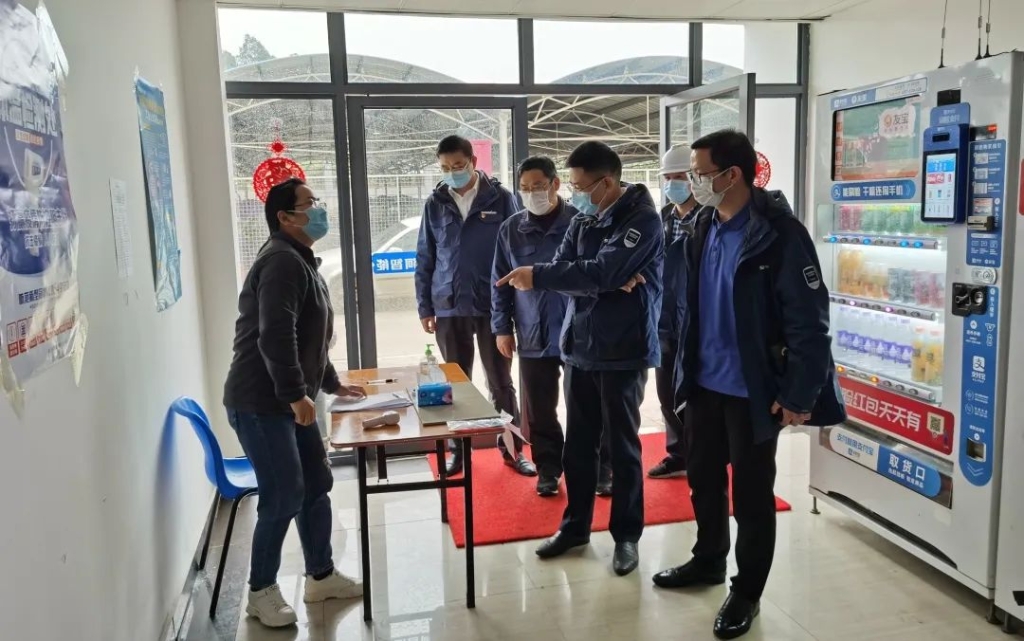 疫情未过，，，，，，，岂可松懈？？？？？总司理带队检查防疫事情