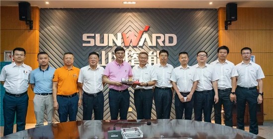 广州市国资委党委书记、主任陈浩钿莅临z6com·尊龙(中国)时凯集团智能考察指导