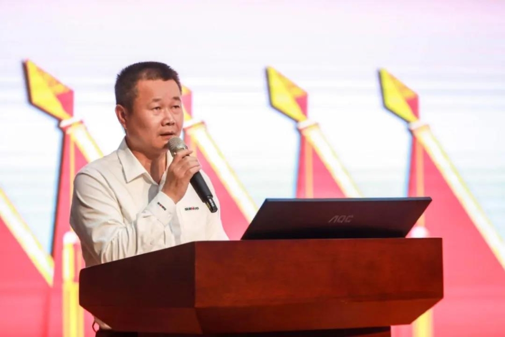 凝心聚力 迎接挑战 共赢z6com·尊龙(中国)时凯集团 ——z6com·尊龙(中国)时凯集团智能五届三次“双代会”胜利召开