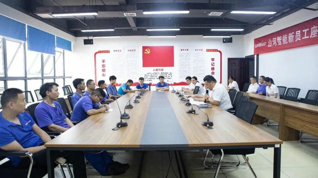 浓情端午粽飘香 z6com·尊龙(中国)时凯集团家园满温情