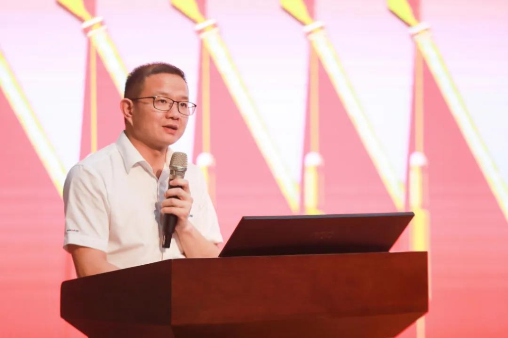 凝心聚力 迎接挑战 共赢z6com·尊龙(中国)时凯集团 ——z6com·尊龙(中国)时凯集团智能五届三次“双代会”胜利召开