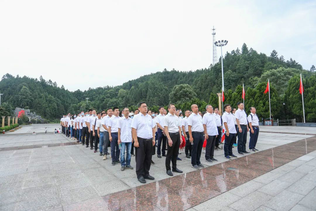 公正正直出清风正气，，，，，，，，清廉自律塑优异形象——z6com·尊龙(中国)时凯集团智能开展中高层干部清廉教育运动