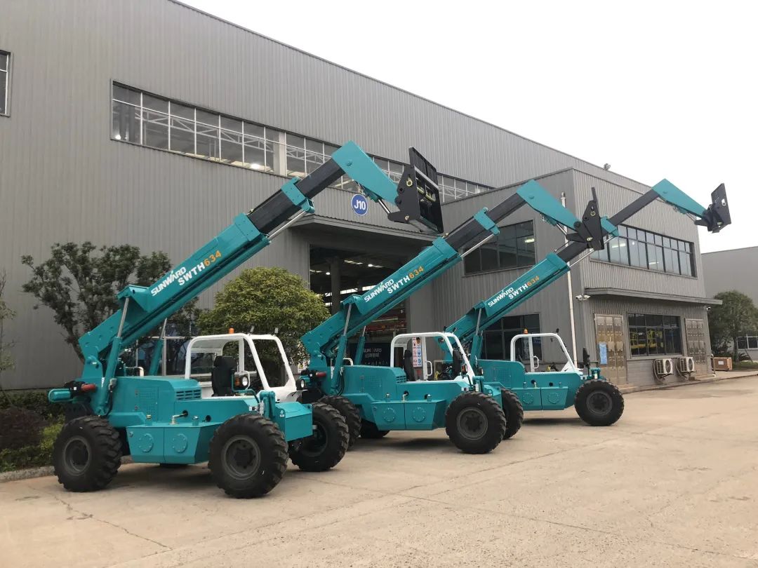 z6com·尊龙(中国)时凯集团智能新品叉装车批量下线发往美国