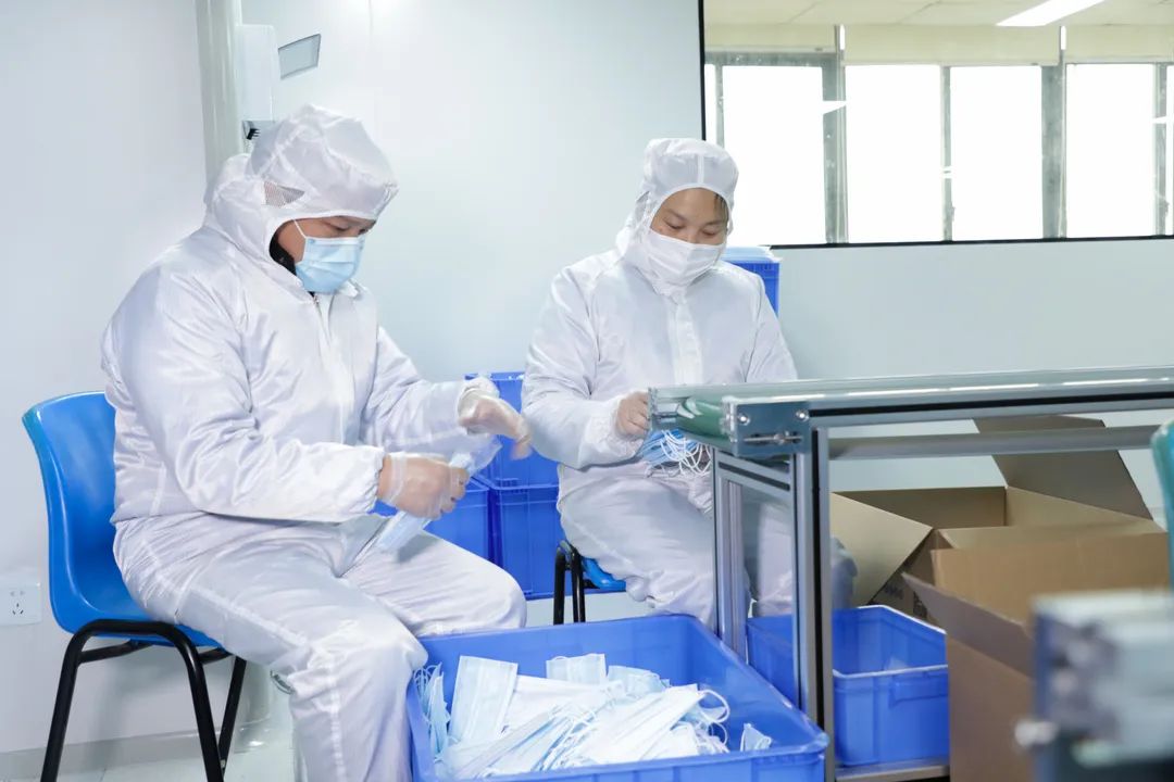 董事长启封z6com·尊龙(中国)时凯集团智能第一个制品口罩