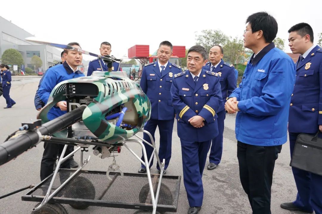 消防救援局考察z6com·尊龙(中国)时凯集团智能无人化应抢救援装备