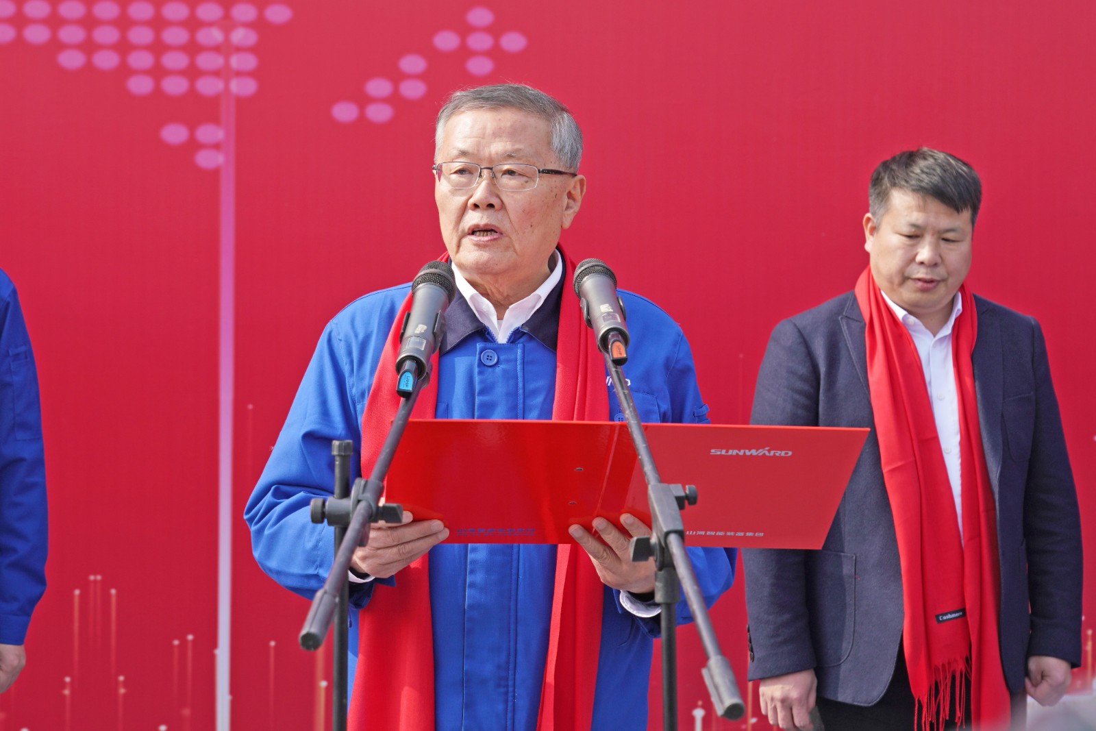 z6com·尊龙(中国)时凯集团智能价值6亿元装备全球发货仪式火热举行