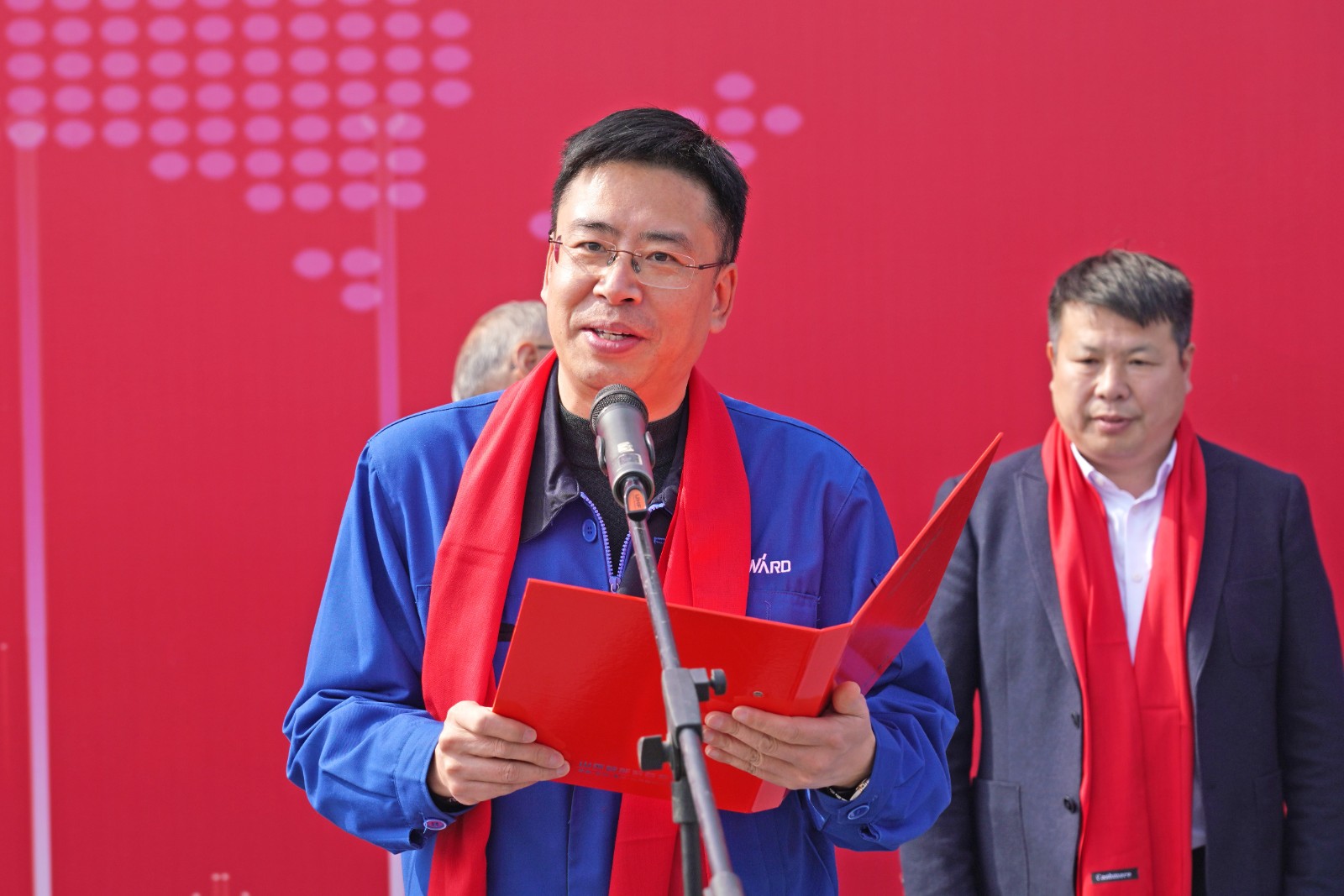 z6com·尊龙(中国)时凯集团智能价值6亿元装备全球发货仪式火热举行