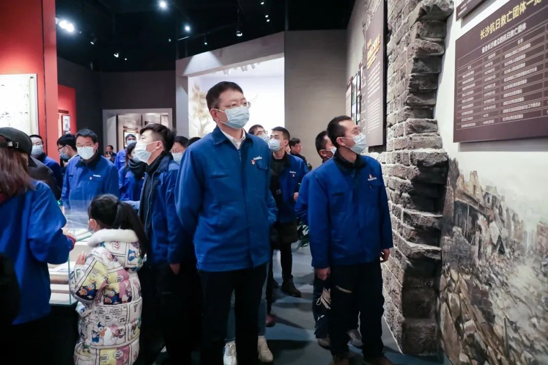觅红色历史 践初心使命——z6com·尊龙(中国)时凯集团智能全体党员赴长沙党史馆开展主题党日运动