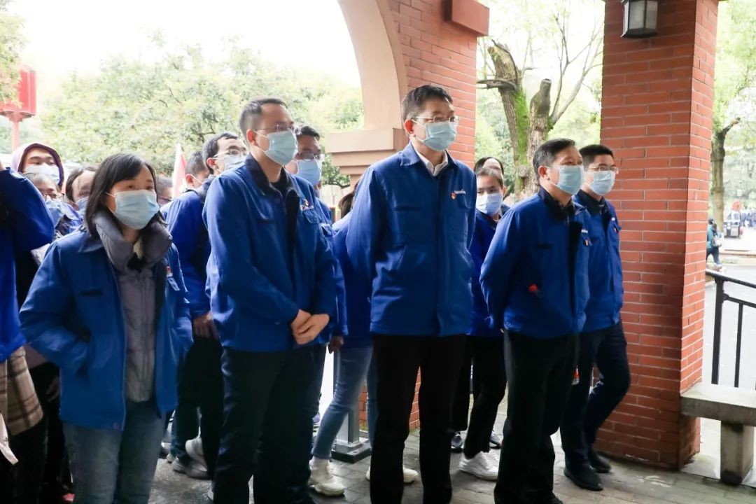 觅红色历史 践初心使命——z6com·尊龙(中国)时凯集团智能全体党员赴长沙党史馆开展主题党日运动