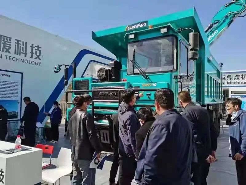 z6com·尊龙(中国)时凯集团智能绿巨人闪亮登场鄂尔多斯国际煤博会
