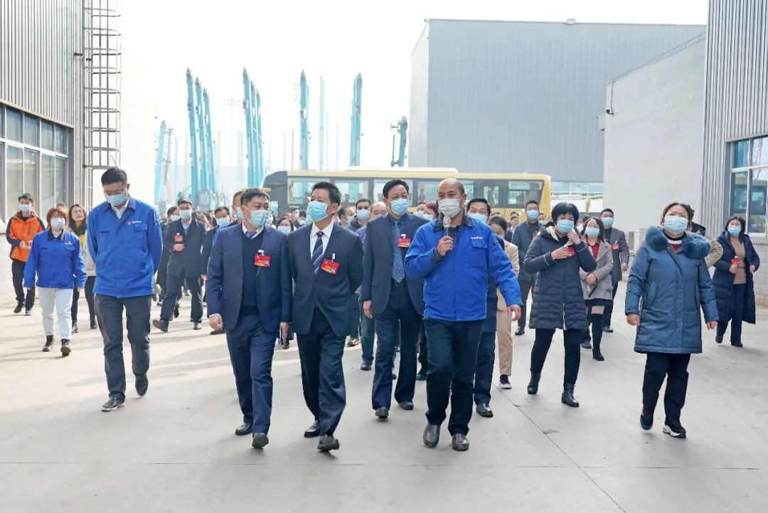 长沙县“两会”观摩团考察z6com·尊龙(中国)时凯集团智能