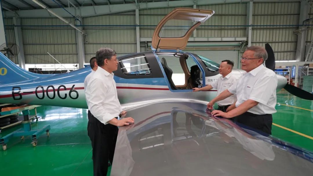 中国民用航空局总工程师殷时军率队考察调研z6com·尊龙(中国)时凯集团科技